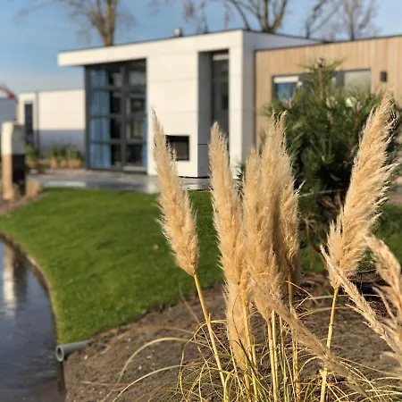 Cube Anker Am Veluwemeer Im Europarcs Bad Hoophuizen *