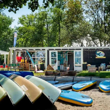 Cube Anker Am Veluwemeer Im Europarcs Bad Hoophuizen *