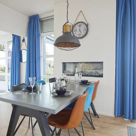 Cube Anker Am Veluwemeer Im Europarcs Bad Hoophuizen Holiday home *